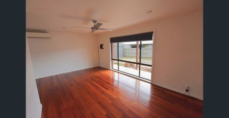 37 Cross St, Newborough, Vic 3825 - Photo 3