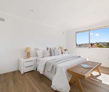 Elegant and Airy Coastal Retreat Steps from Maroubra Beach - Photo 1