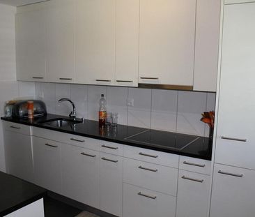 Moderne 4.5-ZW à 99 m² mit Gartensitzplatz - Foto 4