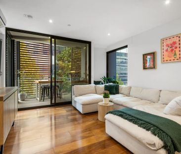 A Front Row Seat to Geelong’s Waterfront Lifestyle - Photo 2