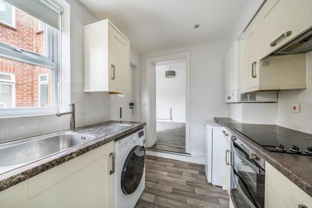 1 bedroom maisonette to rent - Photo 4