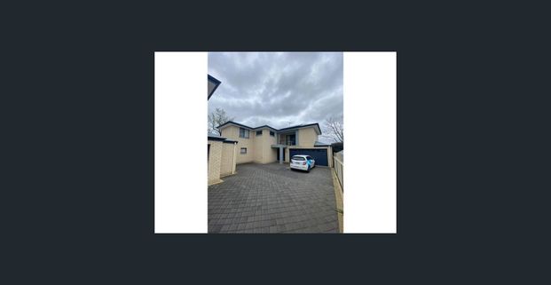 Picture Perfect Living in South Bunbury: Must See 3 x 2 Furnished Two Storey Home - Photo 1