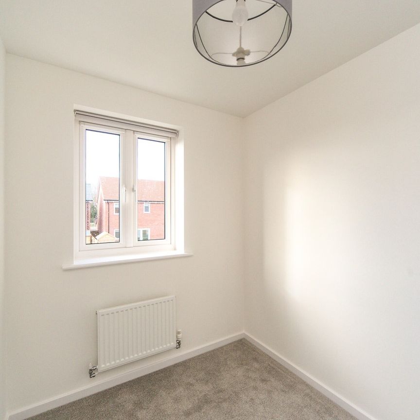 Thorpe Close, Stone Cross - Photo 1