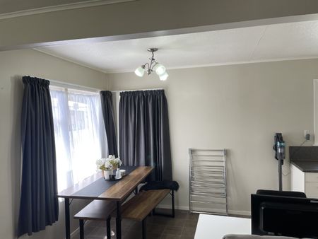 Wainuiomata Living - Photo 5