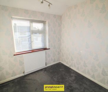 3 bedroom semi-detached house to rent - Photo 5