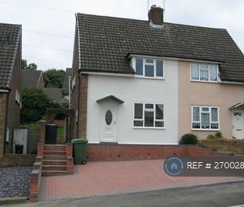 3 bedroom semi-detached house to rent - Photo 5