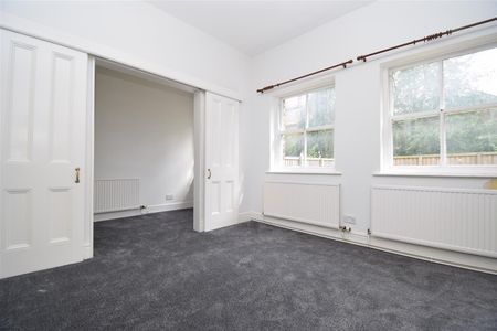 Cathedral Close, Wakefield - Photo 5