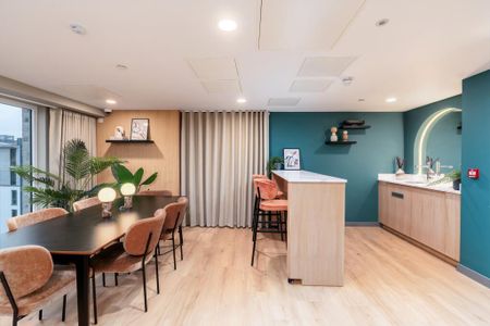 3 bedroom apartment to rent - Photo 2