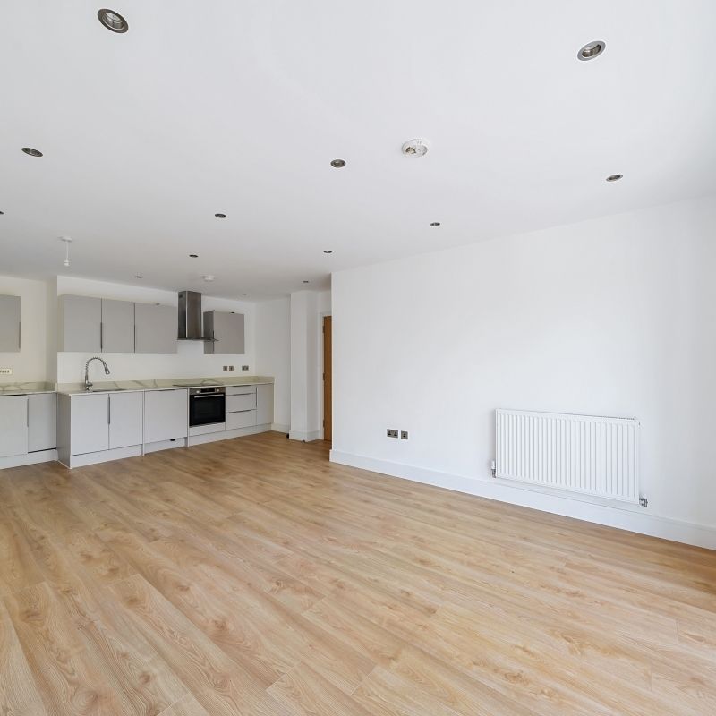 3 bedroom apartment to rent - Photo 1