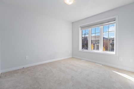 For Lease - 34 Keenan Street, Kawartha Lakes, Ontario - Photo 4