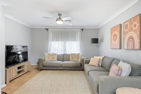 Well-Maintained 3-Bedroom Family Home - Photo 5