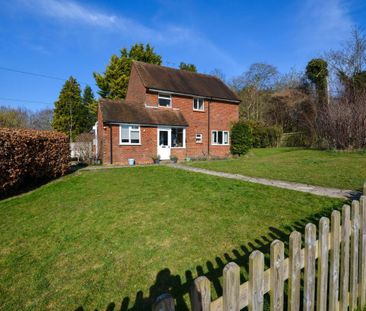 3 bed semi-detached house to rent in Blakes Lane, Leatherhead, KT24 - Photo 1