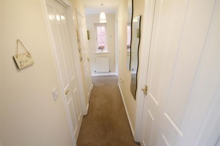 3 bedroom detached house to rent - Photo 3
