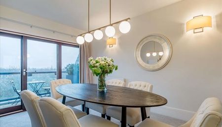 4 bedroom apartment to rent - Photo 4