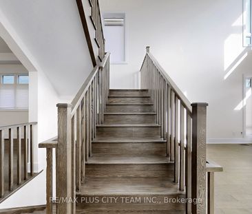 For Lease - 8 Saxby Farm Avenue, King, Ontario - Photo 6