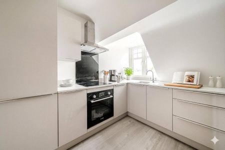 1 bedroom penthouse to rent - Photo 3
