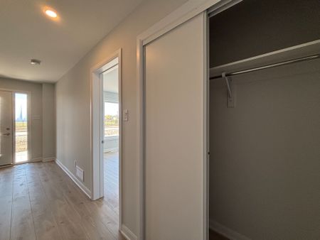 For Lease - 822 Fairline Row, Kanata, Ontario - Photo 3