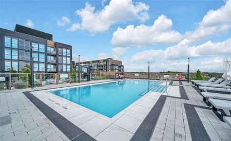 For Lease - 2343 Khalsa Gate Unit# 340, Oakville, Ontario - Photo 4