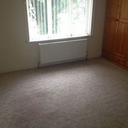 3 Bed - Dalmeny Avenue, Crosland Moor, Huddersfield - Photo 1