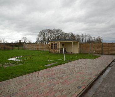 Halfopen woning - 2 slpk. met weiland & (paarden)stallen - Photo 2