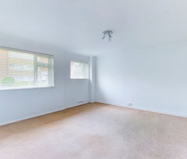 Mandeville Court, Strode Street, Egham,TW20 - Photo 2