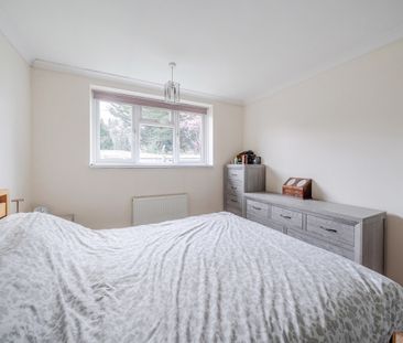 2 bedroom semi-detached bungalow to rent - Photo 5