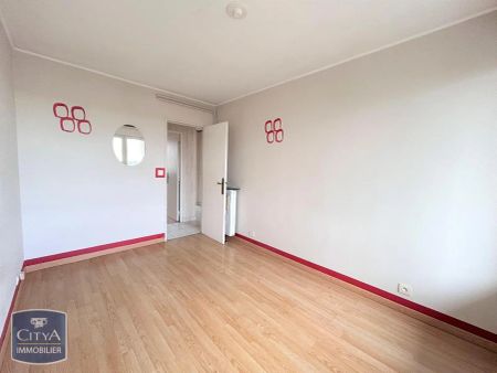 Appartement à louer 4 pièces 77.72m² - Photo 2
