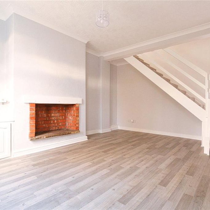 2 bedroom terraced house to rent - Photo 1