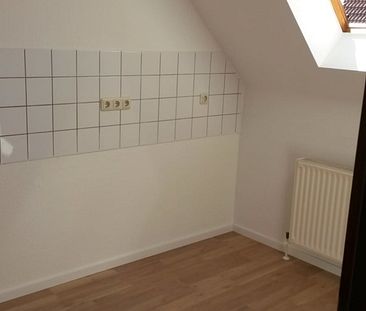 2-Raumwohnung im Dachgeschoss, mit Balkon-in ruhiger Wohngegend- - Foto 2