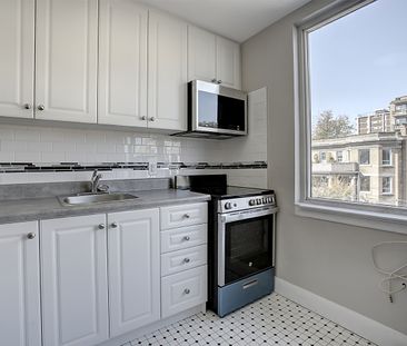 The Kingsview - Photo 3