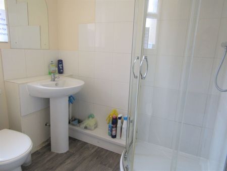 A Cosy Houseshare share for Rent in Peterborough - Photo 5