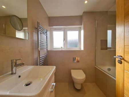 Hastingwood Road, Hastingwood, Harlow, CM17 - Photo 4