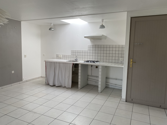 Location Appartement 3 pièces 84m² - Photo 1