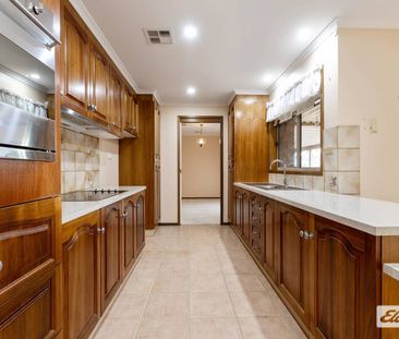 15 Craft Street, Lake Albert, NSW 2650 - Photo 4