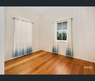 Renovated Character Home in Prime Mount Lofty Location - Photo 3