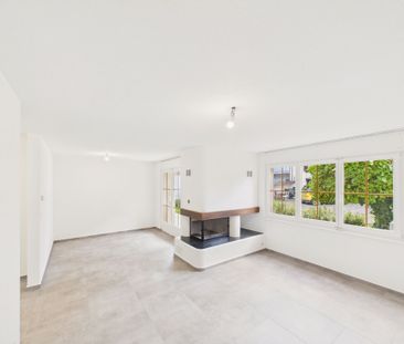 Luminous 3.5-room apartment in Dietikon – First occupancy after ren... - Photo 1