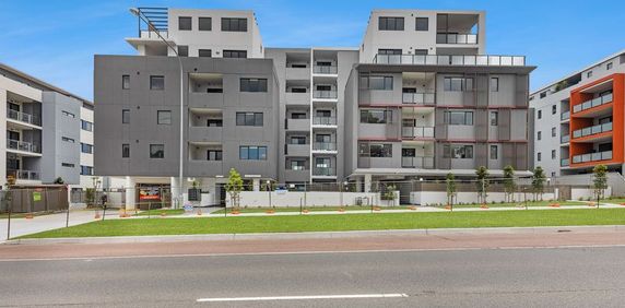 Modern two bedroom unit - 20% below market rent - Photo 2