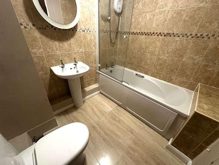 Park Grange Croft, Norfolk Park, Sheffield, S2 - Photo 2