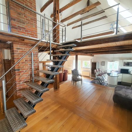 Stilvolles Wohnen direkt an der Weser – Maisonettewohnung mit besonderem Flair zu vermieten - Photo 3