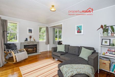 Three Bedroom Family Home - Photo 4