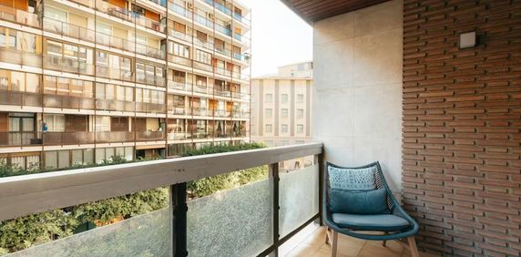 Carrer de Colón, Valencia, Valencian Community 46004 - Foto 2