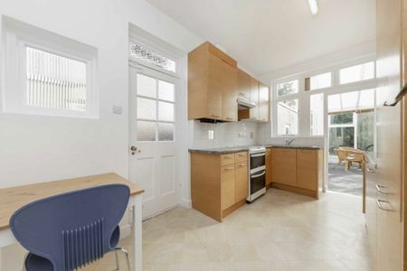 Trevelyan Gardens, NW10, London - Photo 3