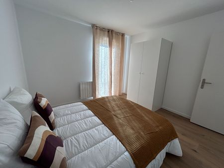 T3 meublé neuf avec parking, cellier et jardin - FOURAS - Photo 2