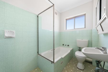 4/116 Moore Street, Leichhardt NSW 2040 - Apartment For Rent | Domain - Photo 4