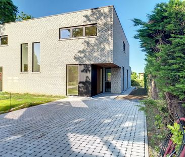 Huis te huur in Zomergem - Photo 1