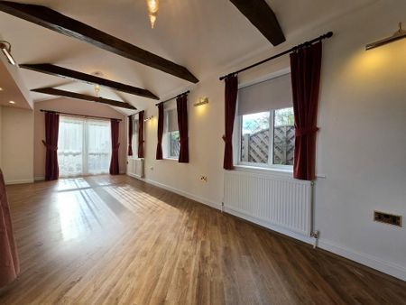 2 bedroom detached house to rent - Photo 5