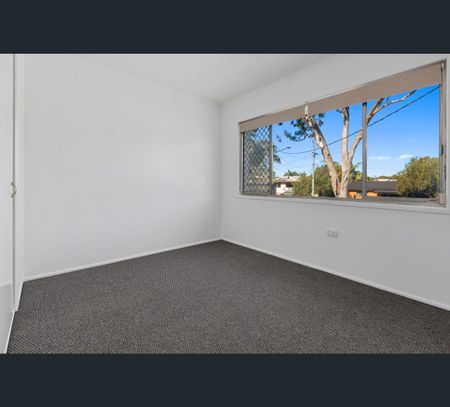 9 Cambridge Drive, Alexandra Hills, Qld 4161 - Photo 5