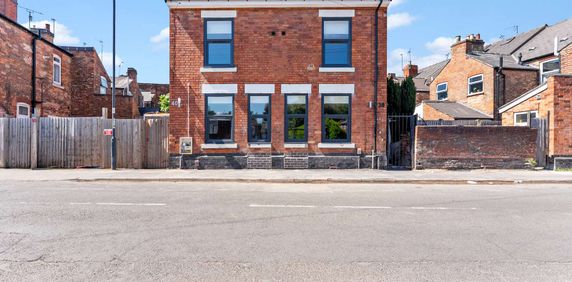 A Brand New House Share for Rent in Derby - Photo 2