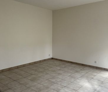 Location Maison 3 pièces 77m² COGNAC 16100 - Photo 2