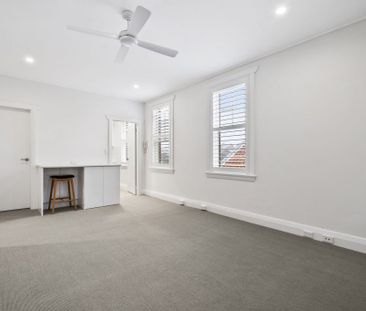 RENOVATED STUDIO IN PRIME LOCATION - BY APPOINTMENT - Photo 5